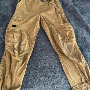 Wrangler Tan Cargo Bottoms Relaxed Fit